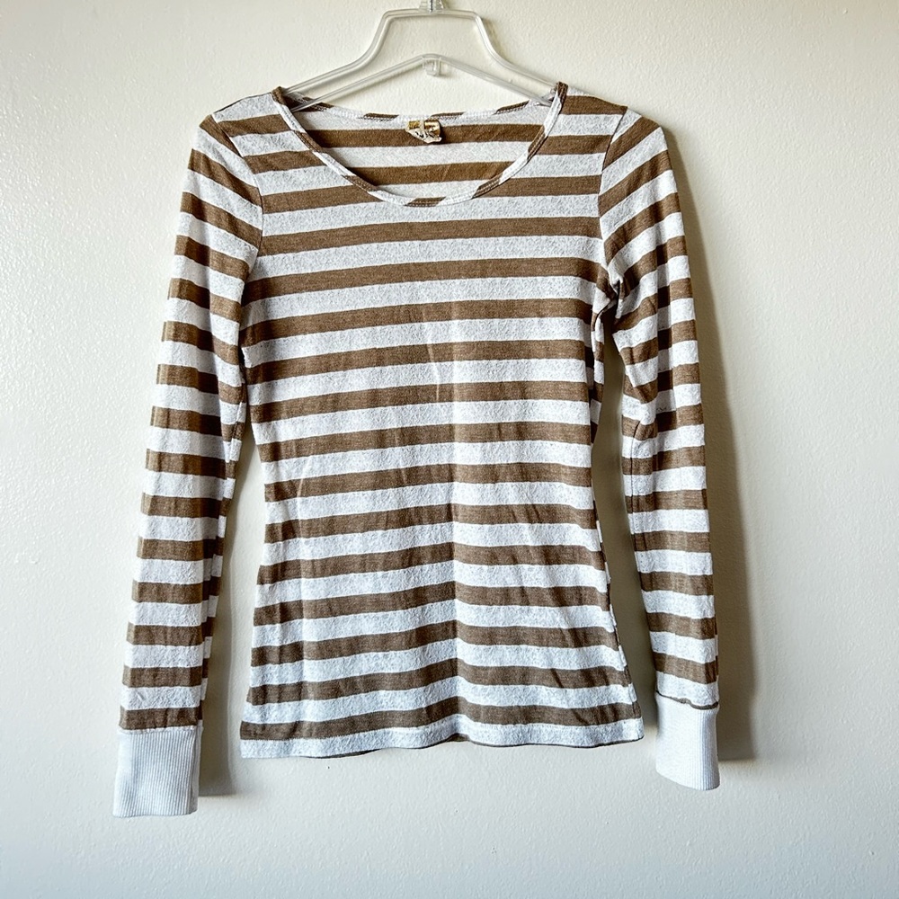 Women’s XS Striped Beige and White Glitter Lace Full Sleeve Top